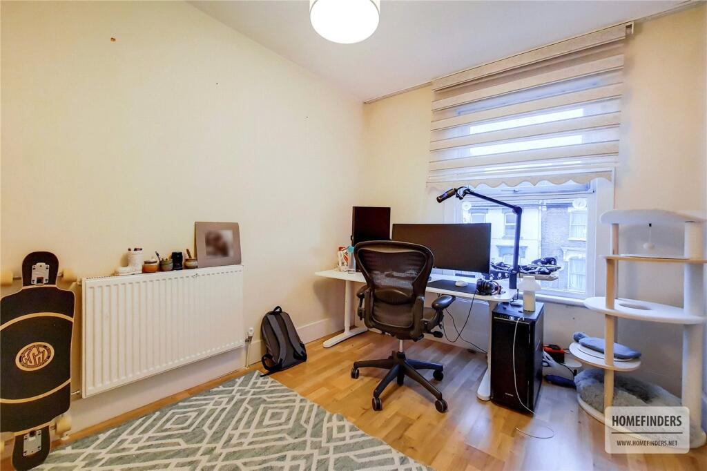 Apartment in London, Clapton Park, Homerton - More