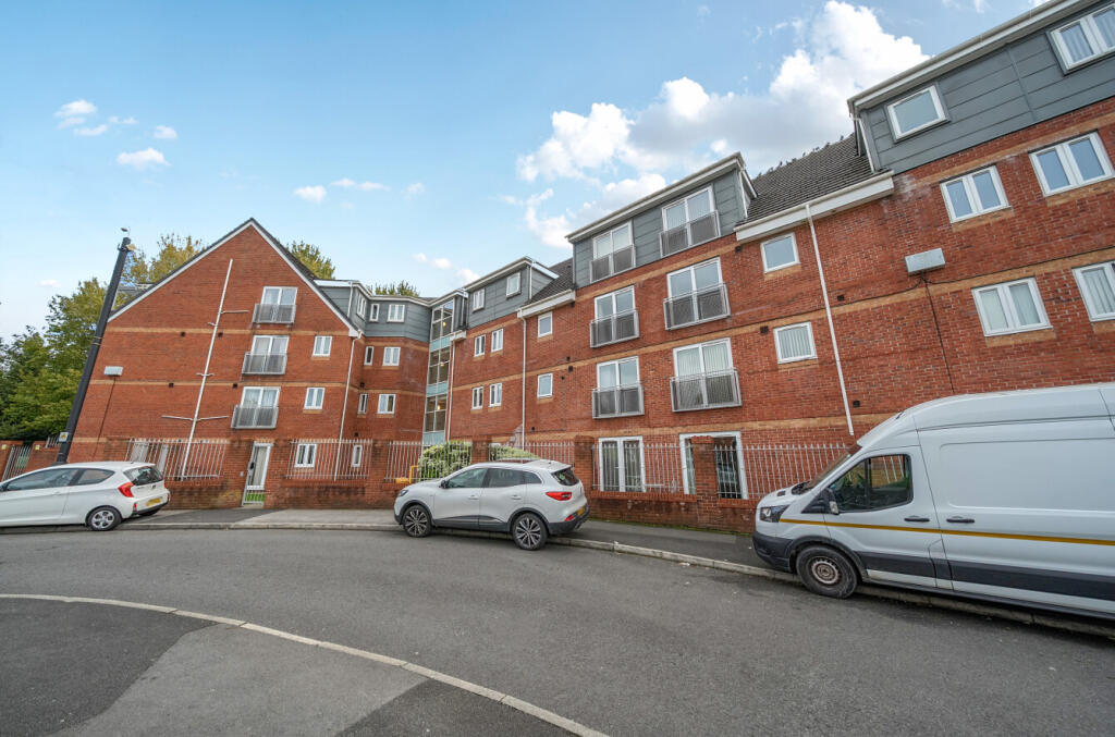 2-bed flat on Bridgewater View, Anson Street, Eccles, £110,000
