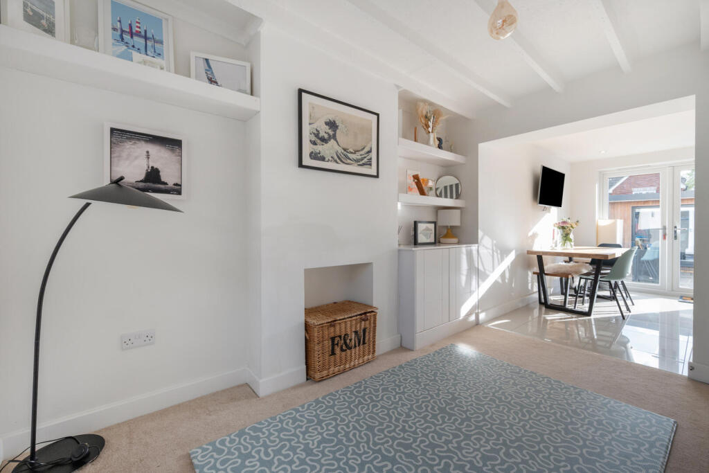 House in Fareham, Hampshire - View 3