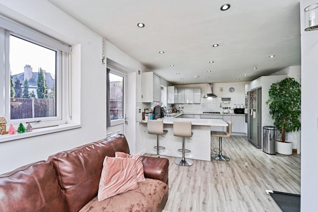 Additional image 8 of Charlemont Avenue, West Midlands, B71