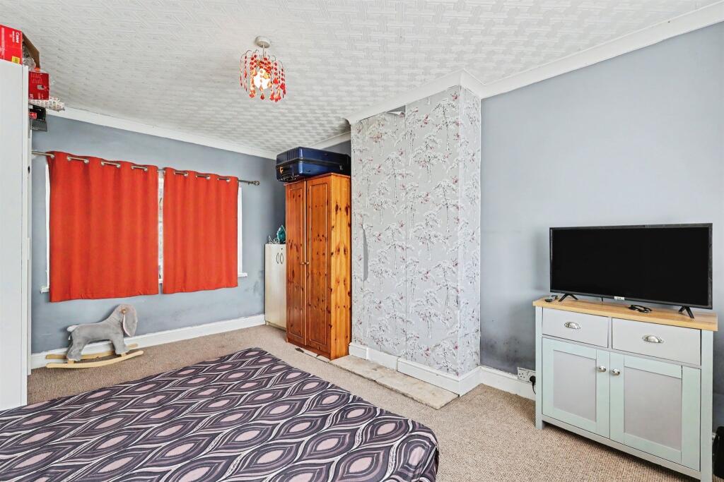 House in Northampton - View 5