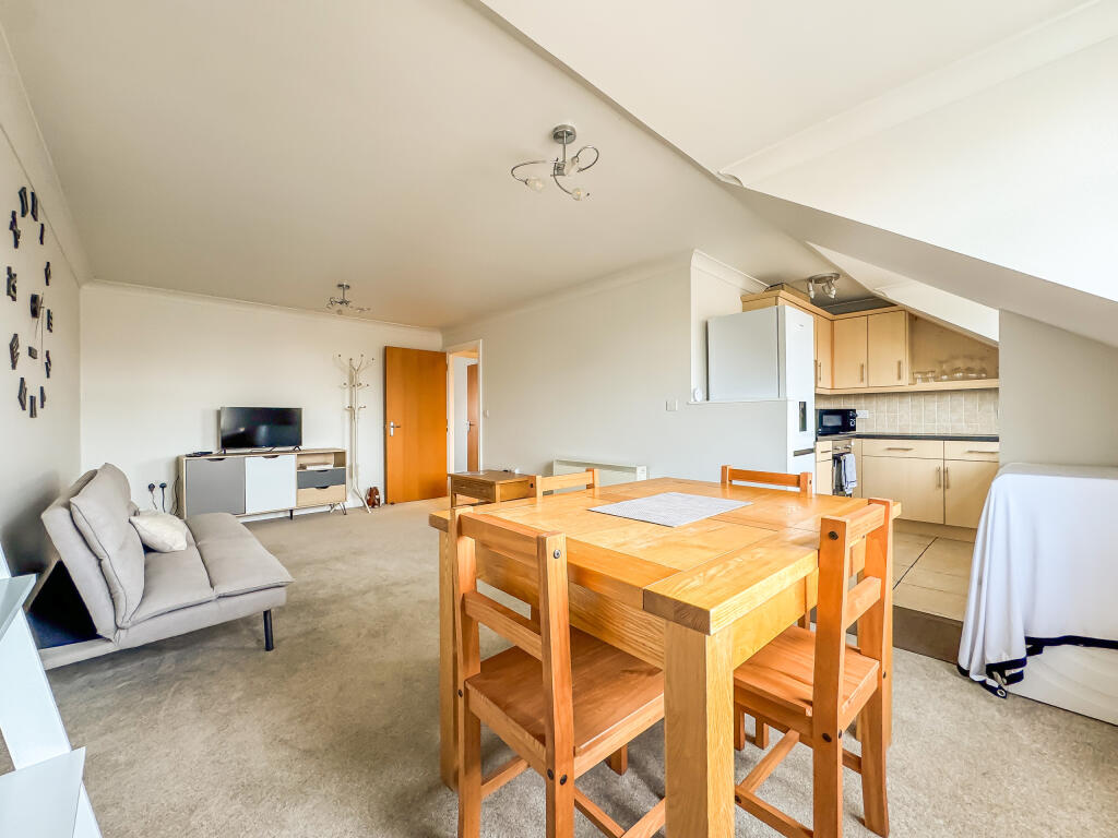 Flat 5, Ashbourne Court, All Saints Road, Newmarket, Suffolk photo 4