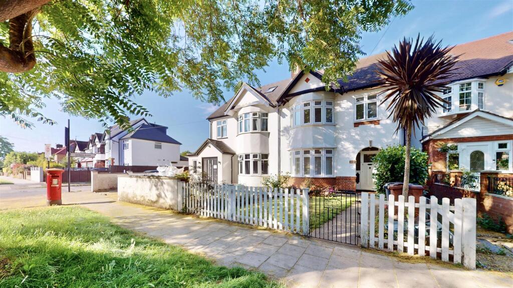 Main image of property: Syon Lane, Isleworth