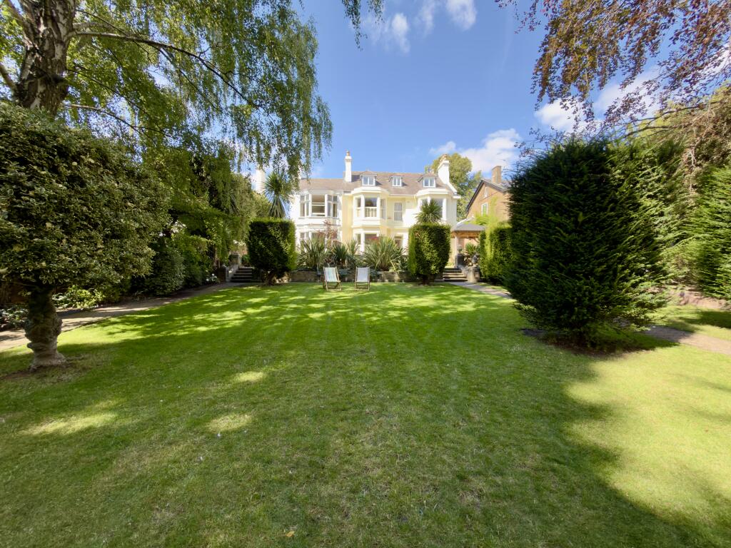 House in Nottingham - View 2