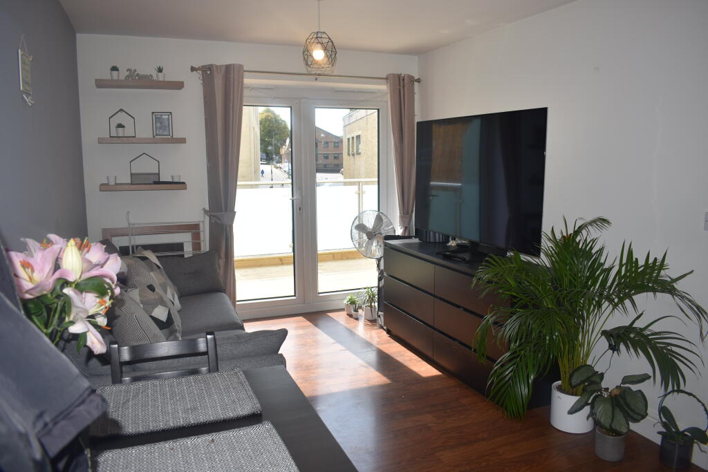 Apartment in Yeovil, Somerset - View 4