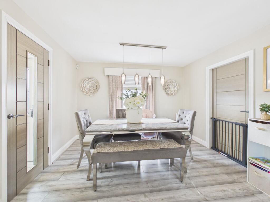 House in Motherwell - More