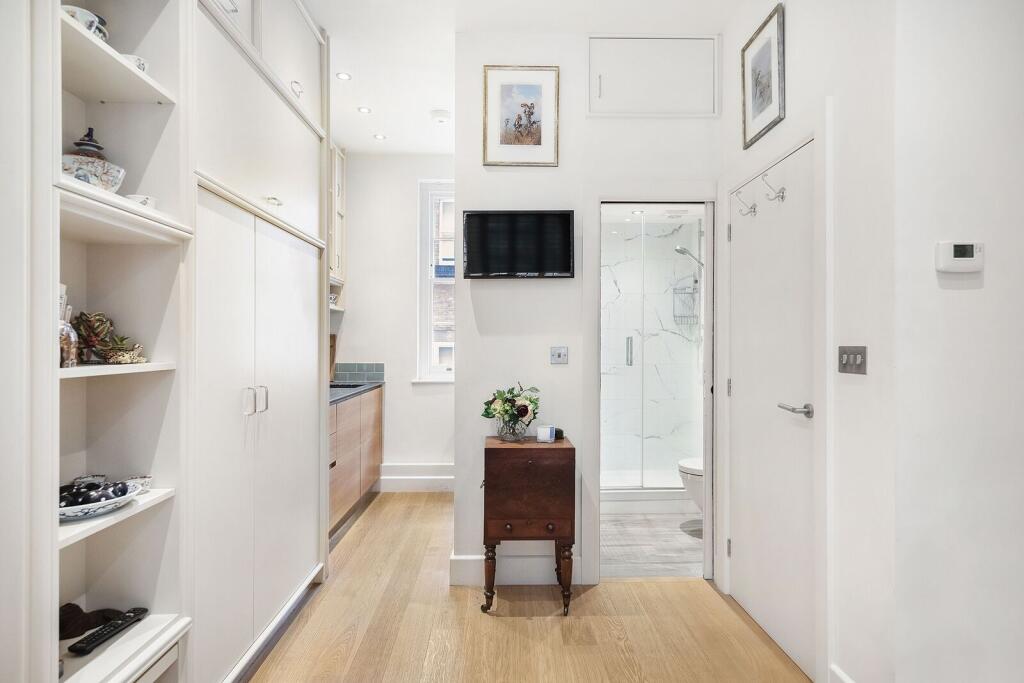 Apartment in London - View 4