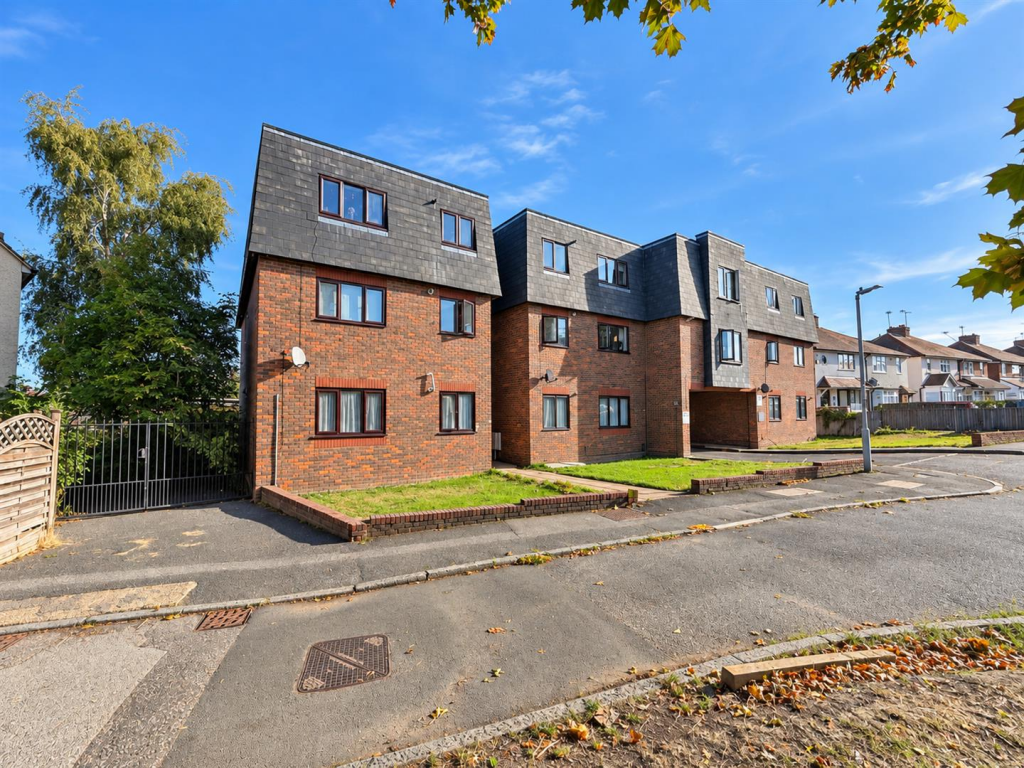 Apartment in Slough