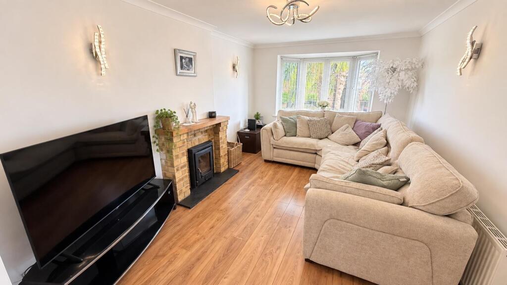 House in Enfield - View 4
