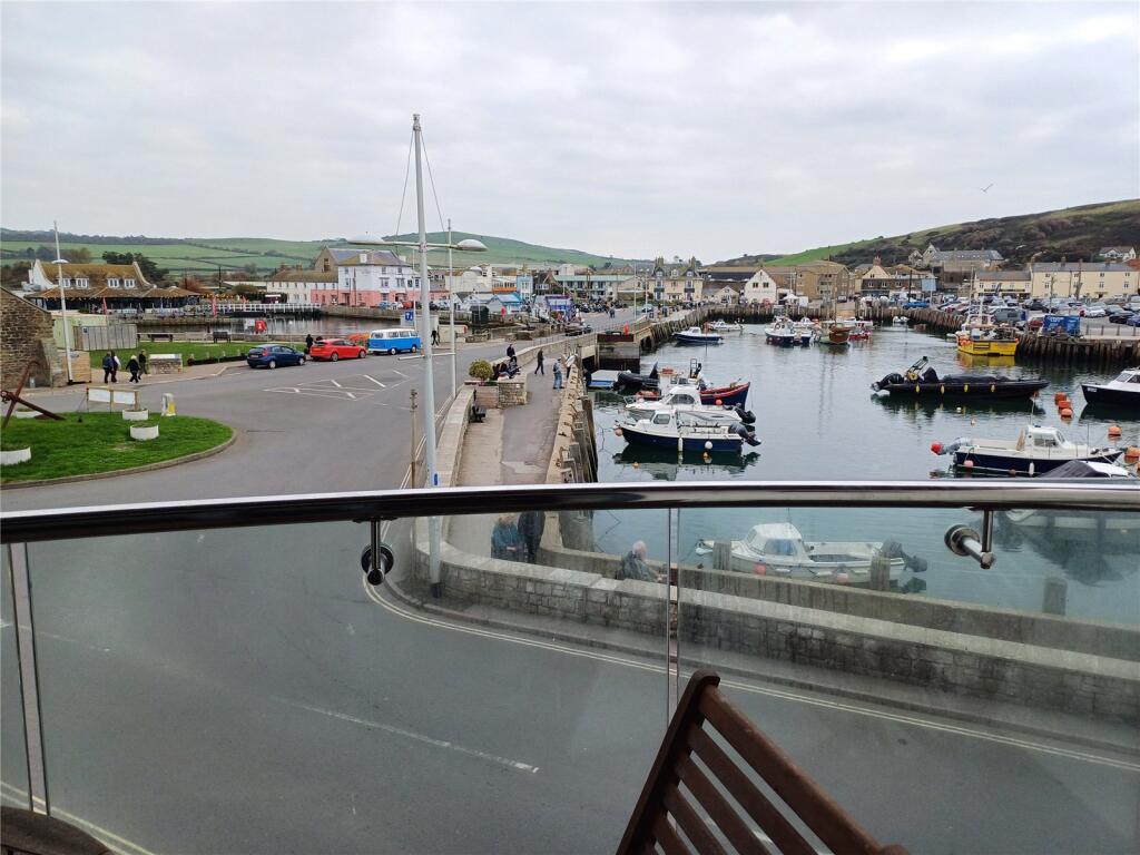 The Boardwalk, Quay West, West Bay, Bridport, Dorset, DT6 photo 2