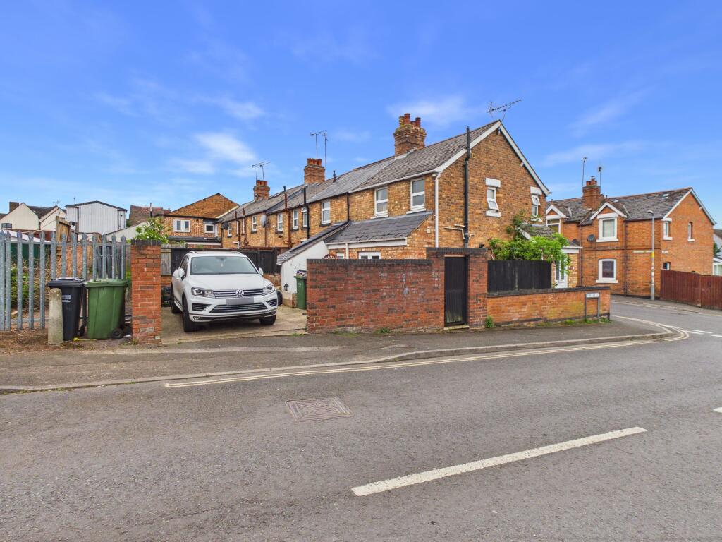 Main image of property: Burford Road, Evesham, WR11