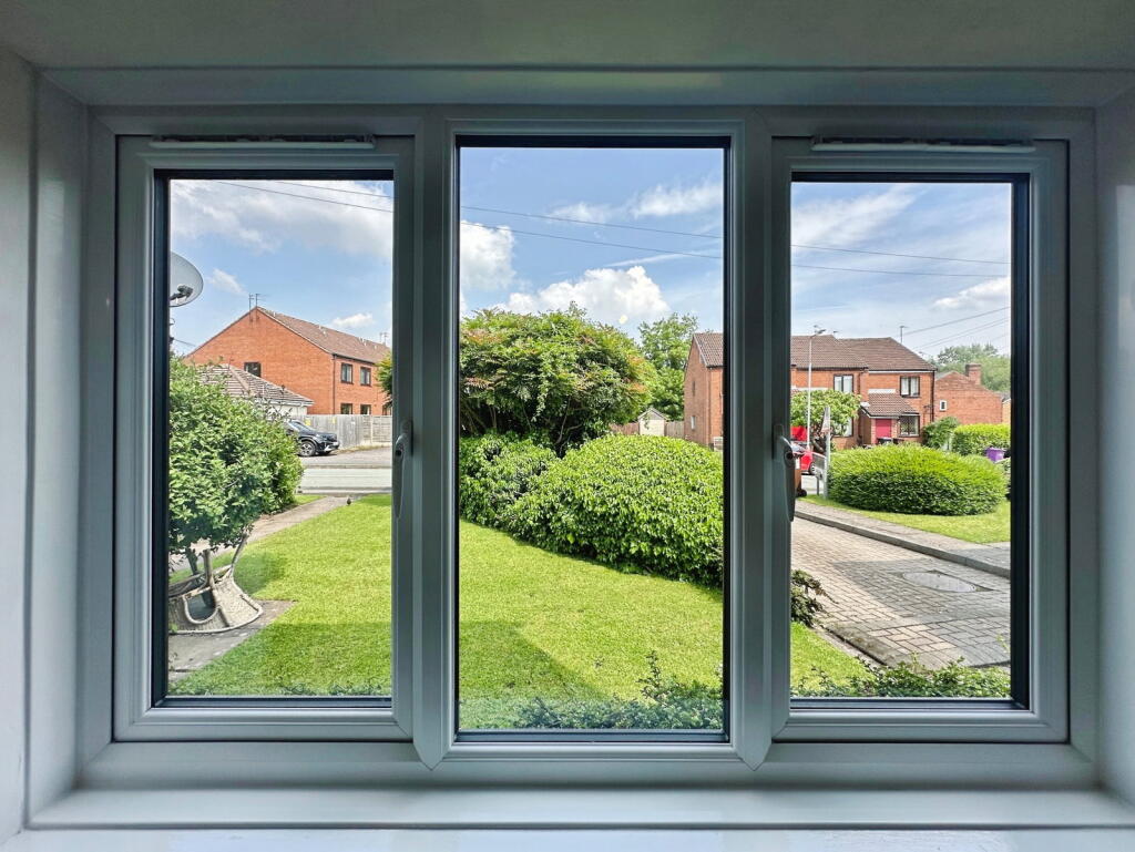 Apartment in Wolverhampton, West Midlands - More