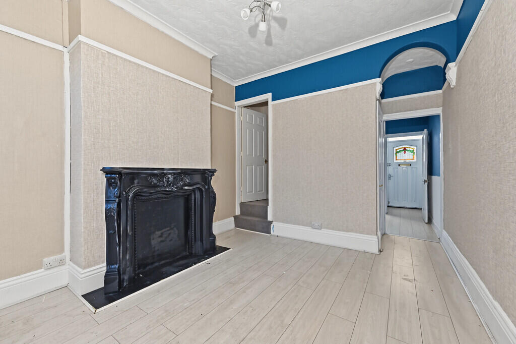 House in Stoke-on-Trent - View 5