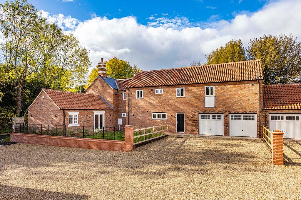 Main image of property: Grebe House (Plot One), Fish Pond Farm, Newark Road, Eakring, Nottinghamshire NG22 0DB