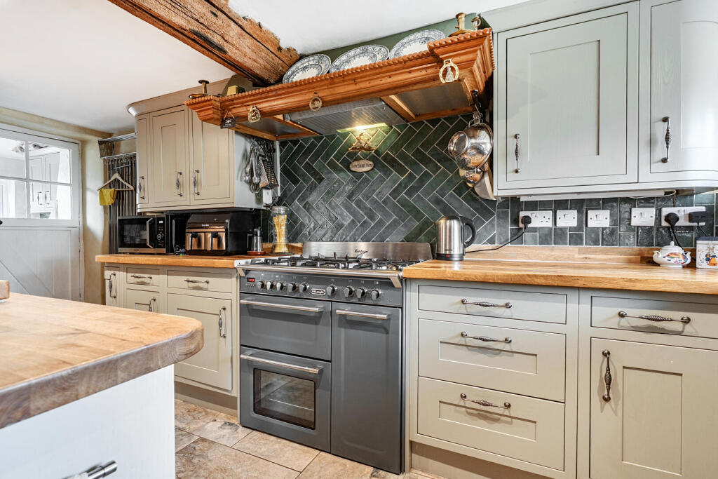 House in Exeter - View 4