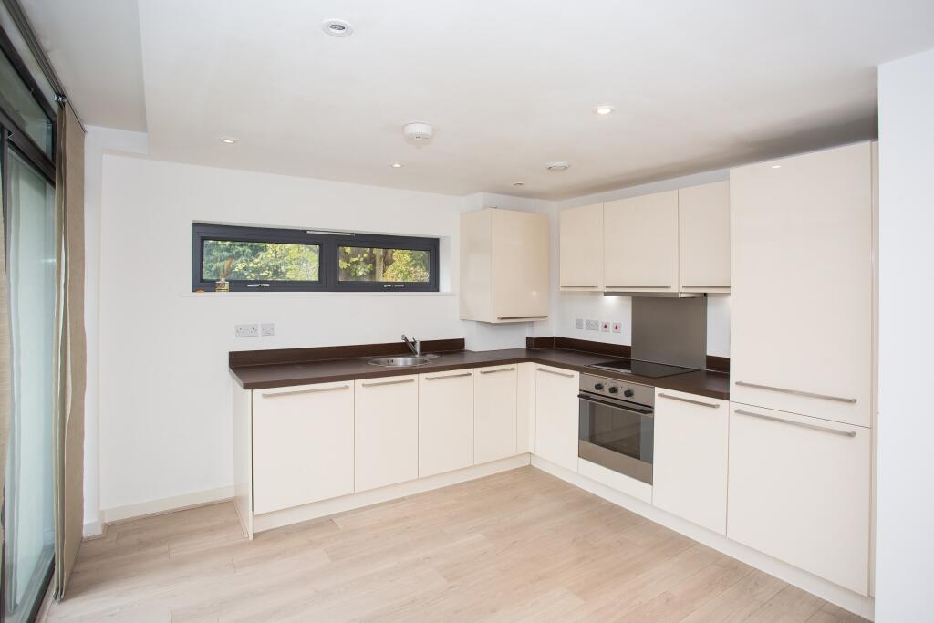 Additional image 3 of Magdalen Court, Newsom Place, St Albans, Hertfordshire, AL1