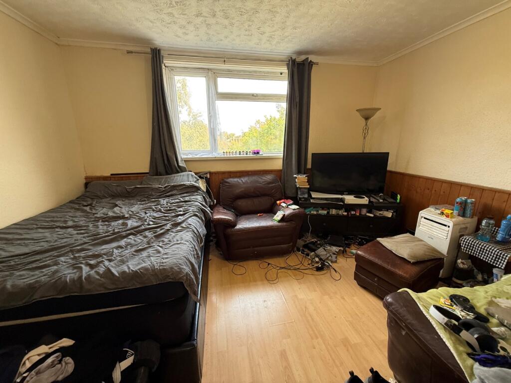 Viceroy Court, High Street South, Dunstable photo 3
