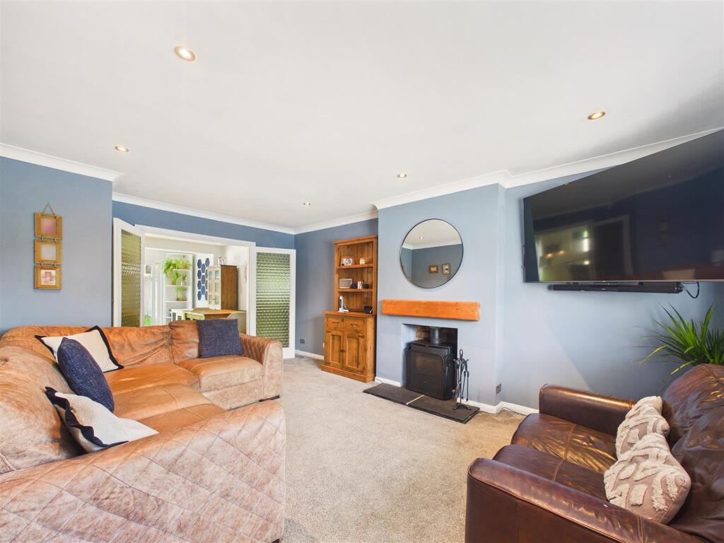 House in Hull - View 5