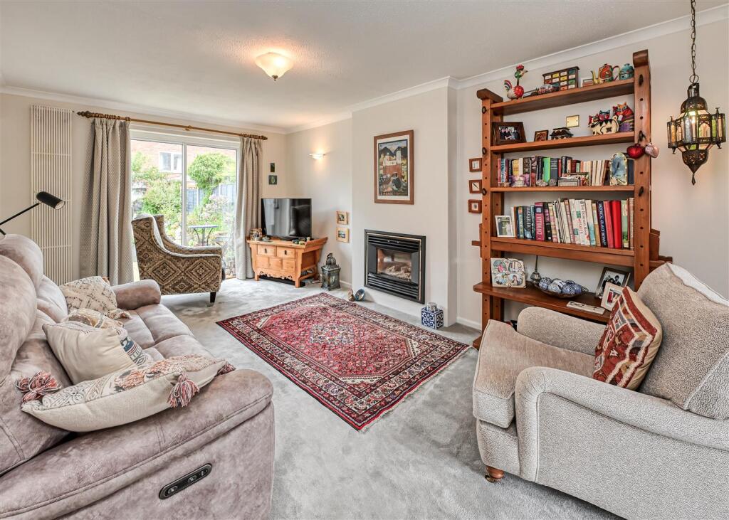 26 Edge Hill Drive, Perton, Wolverhampton, WV6 7SW photo 4