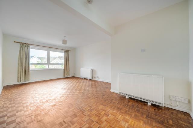 Apartment in South Oxfordshire, Henley-on-Thames - View 3