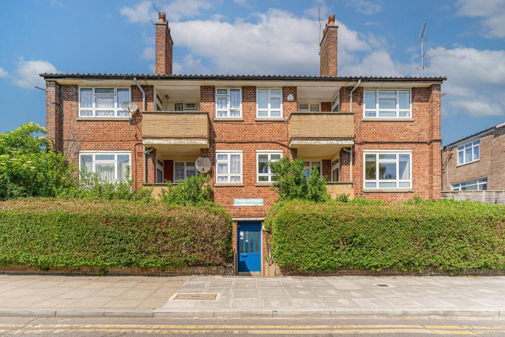 Main image of property: Redwald Road, E5