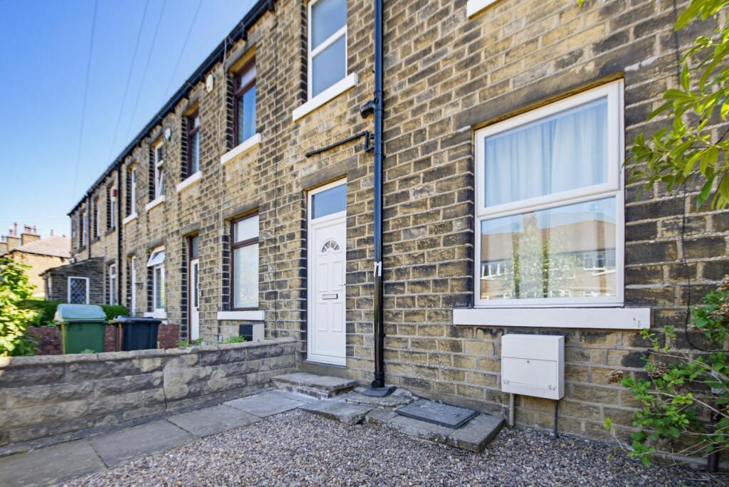 Main image of property: 71 REINWOOD ROAD, HUDDERSFIELD