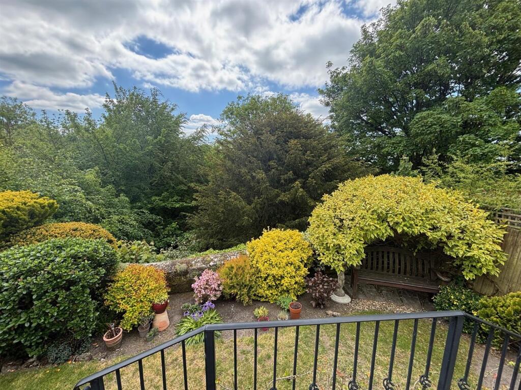 House in Salisbury - View 2