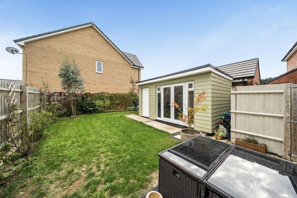 Virginia Place, Lower Stondon, Henlow, SG16 photo 4