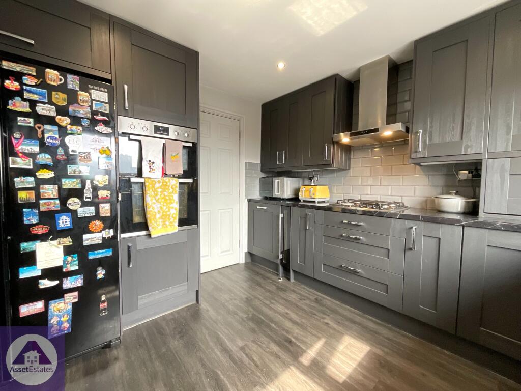 House in Newport, Abertillery - More