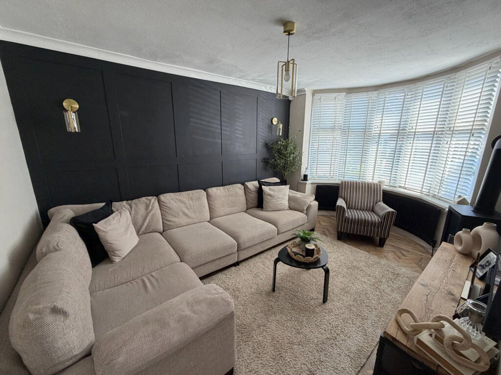House in Solihull, Shirley - More