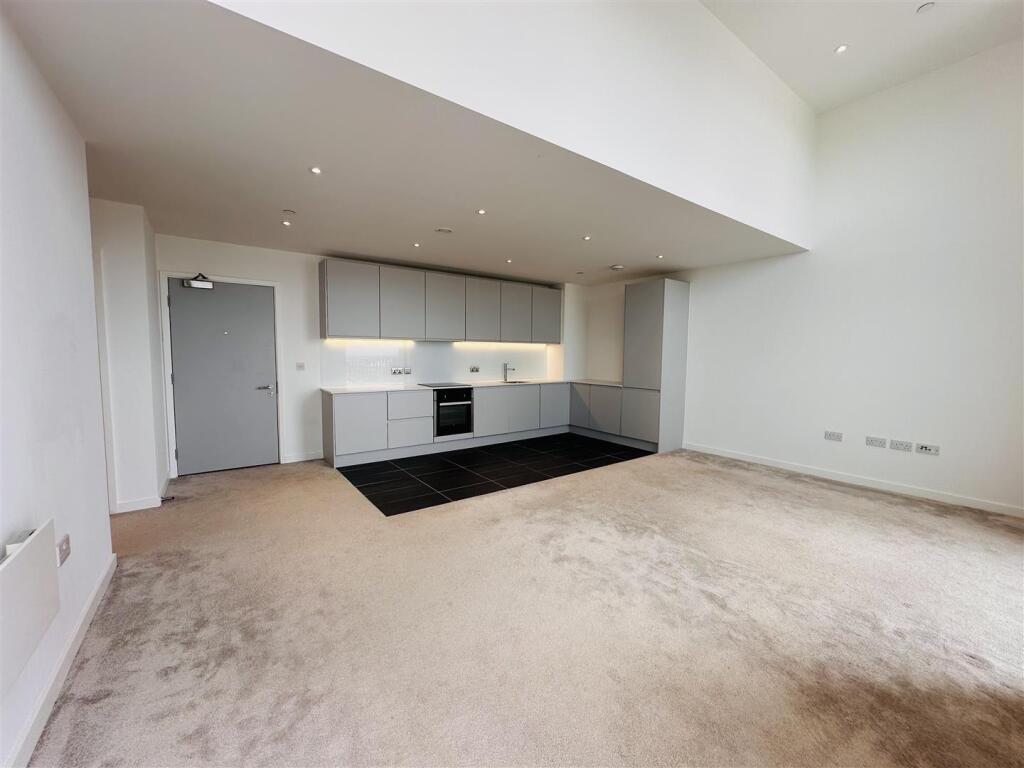 Apartment in Manchester - More