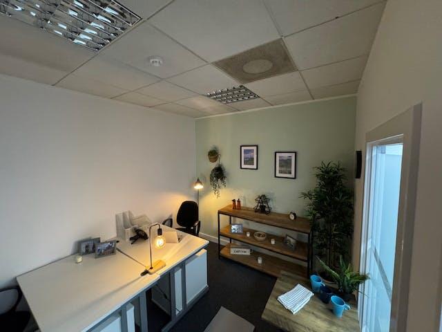 Show Suite 2