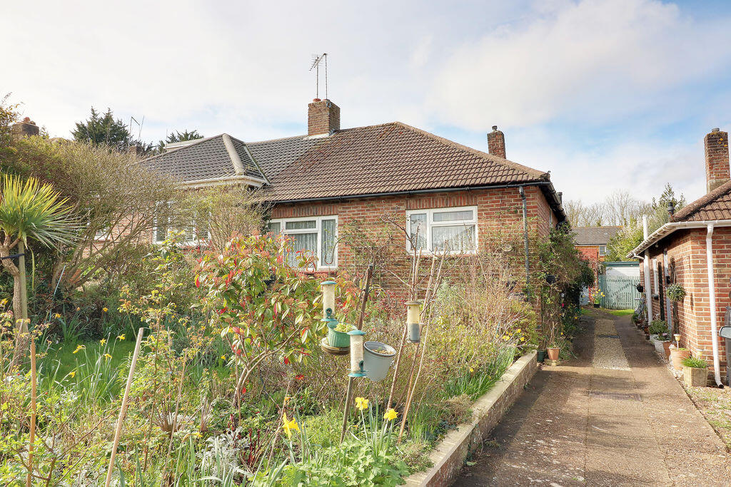 Main image of property: Brooklands Road, Bedhampton, Havant