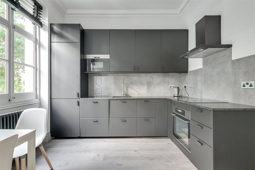 Apartment in London - View 4