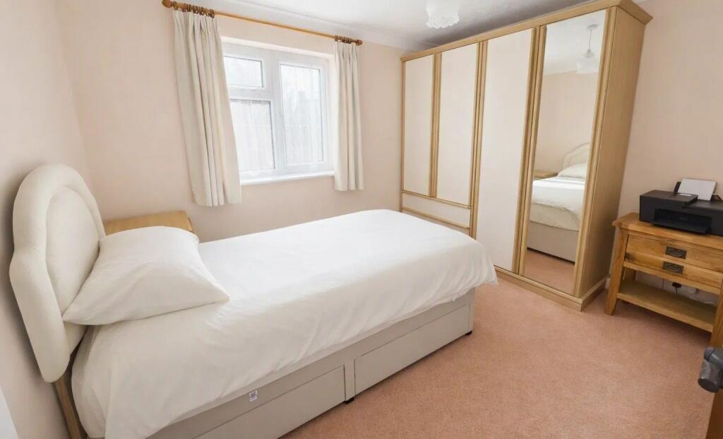 House in Stevenage - View 5