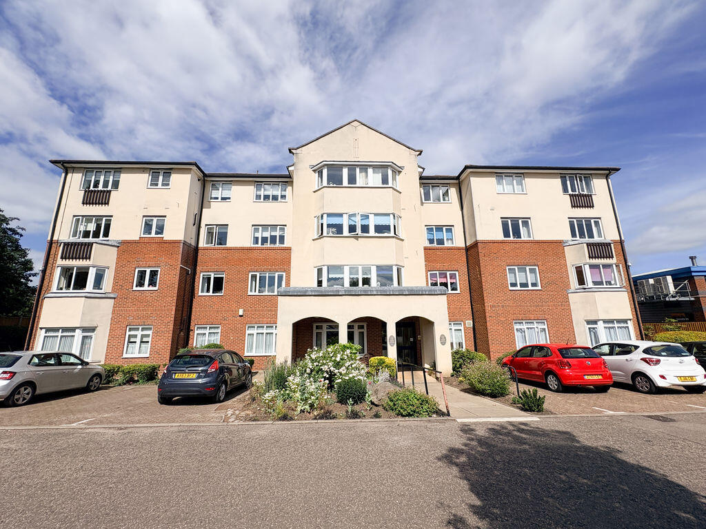Main image of property: Crowstone Road, Westcliff-On-Sea