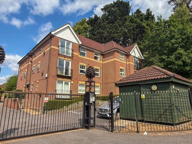 Main image of property: Cobden Avenue, SOUTHAMPTON, Hampshire, SO18