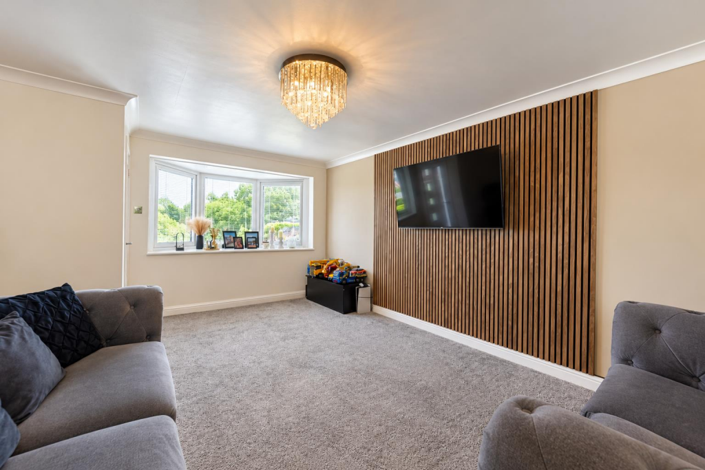 House in Oldham - View 3