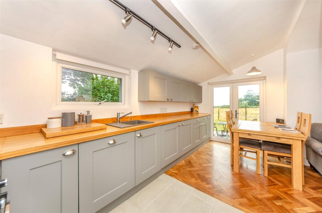 House in Llandudno, Llanystumdwy - View 2