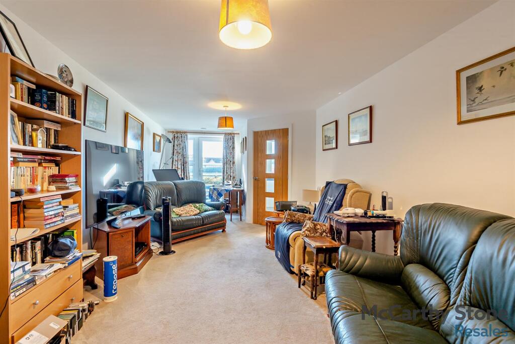 19 Eastland Grange, 16 Valentine Road, Hunstanton, Norfolk, PE36 5FA photo 4