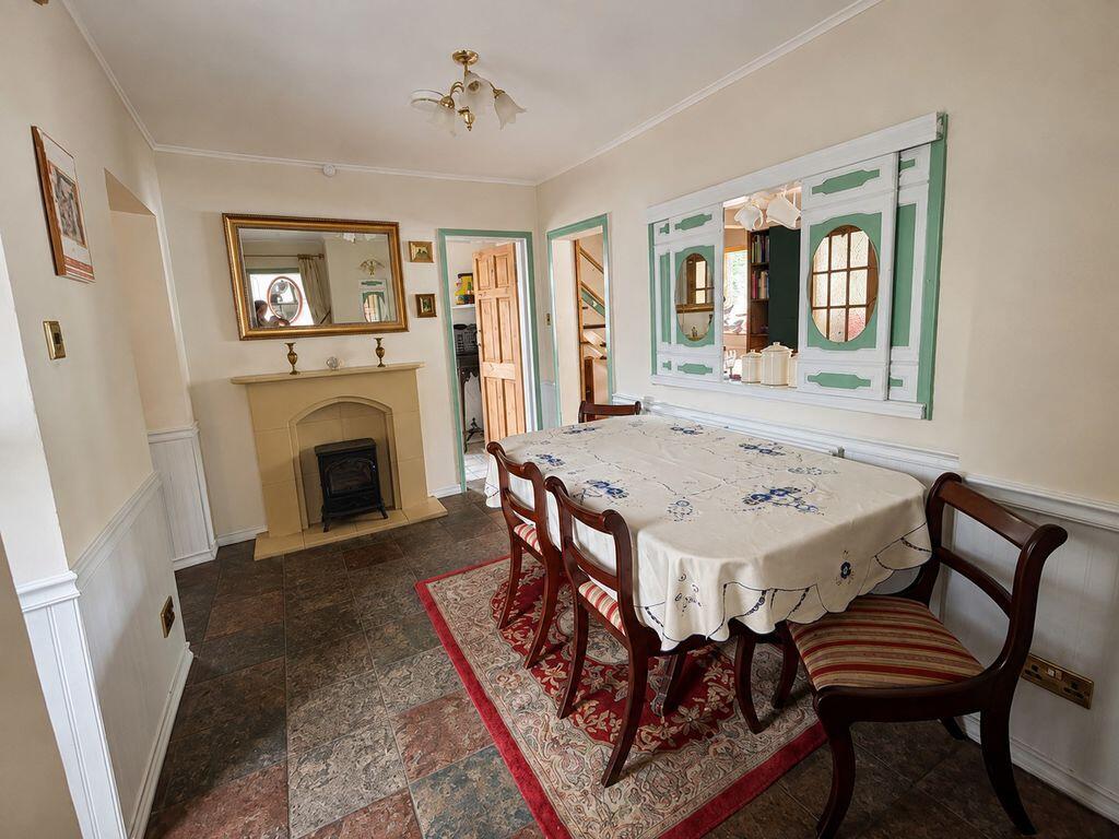 House in Salisbury - View 5