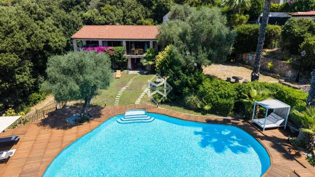 Main image of property: Provence-Alps-Cote d`Azur, Alpes-Maritimes, Cannes