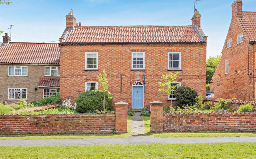 Main image of property: Main Road, Long Bennington, Newark, Lincolnshire, NG23