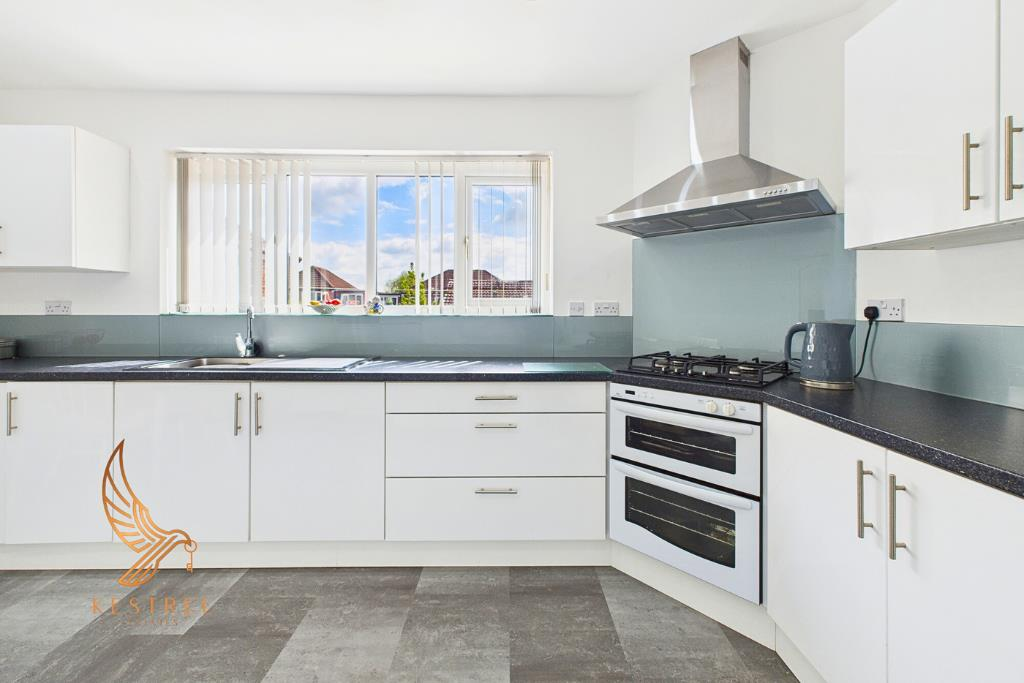 Mayfair Place, Hemsworth photo 4