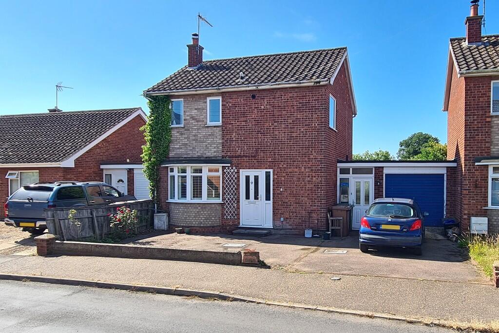 3-bed detached on Kimberley Road, North Walsham, £240,000