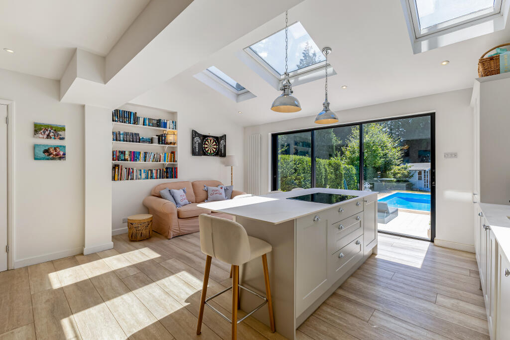 Main image of property: Berryfield Road, Bradford-On-Avon, BA15