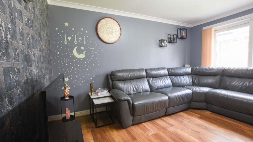 House in Leicester - More