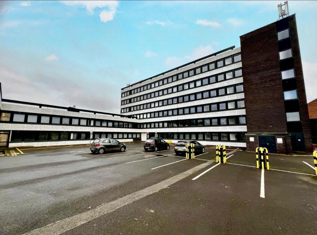 Main image of property: Green Lane, Yeadon, Leeds, West Yorkshire, LS19