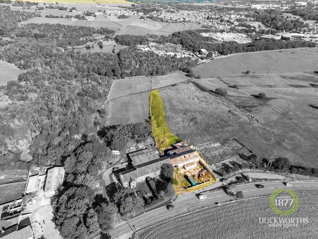 Duckworth Hill Lane, Oswaldtwistle, BB5 photo 2