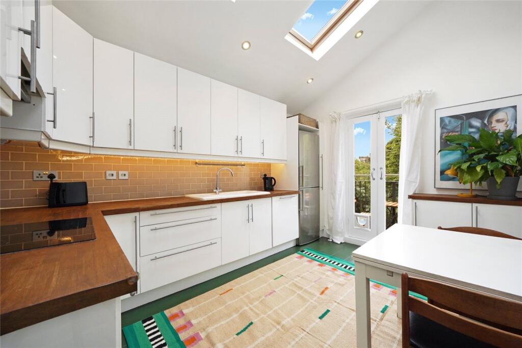 Tytherton Road, London, N19 photo 2
